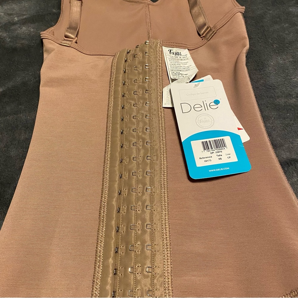Women's Tan Colombian body shaper open bag NWT XS